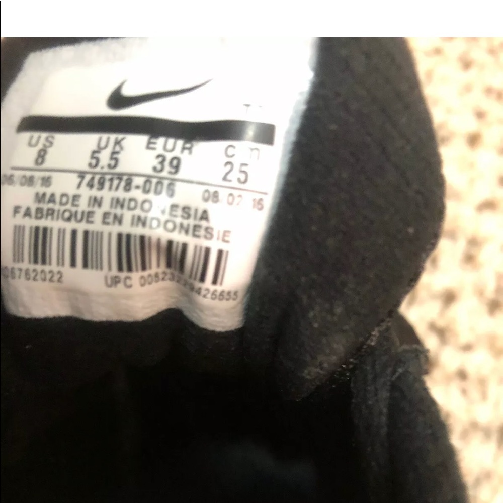 BRAND NEW! Nike flex experience rn 4 size 8 - Picture 8 of 8